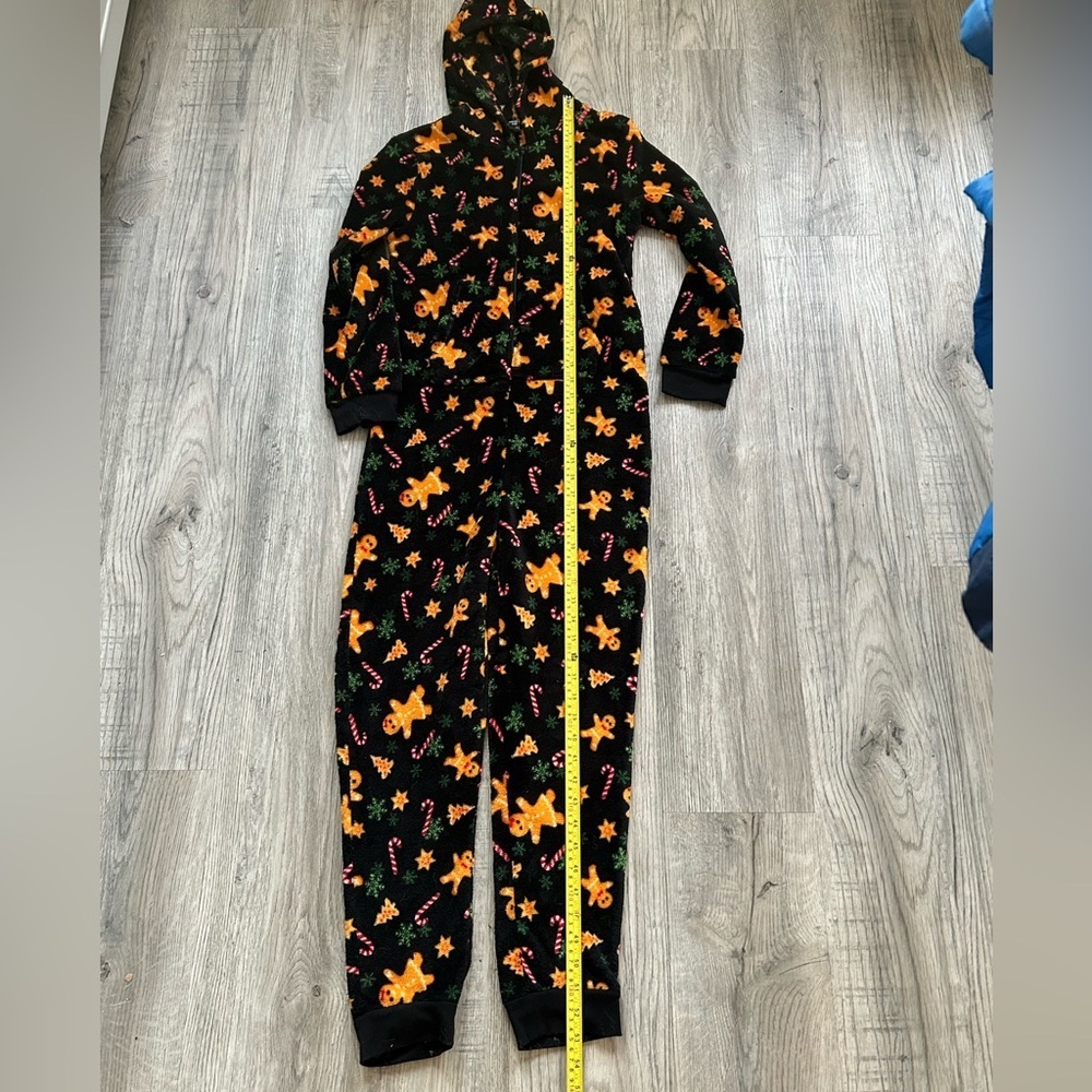 Forever 21 Kids Gingerbread Men Patterned Onsie Pajama Sz 13/14 - Picture 5 of 9